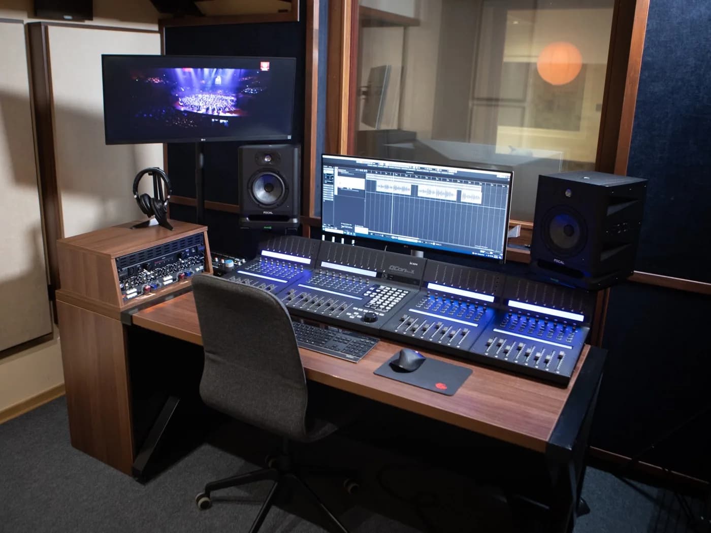 Voice-over u studiju Oktava, fotografija 2